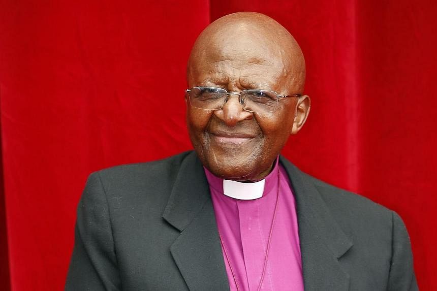 South African Archbishop and Nobel peace laureate Desmond Tutu poses as he arrives for a photocall for the documentary "Children of the Light" as part of the 54st Monte-Carlo Television Festival on June 8, 2014 in Monaco.&nbsp;South Africa's Anglican