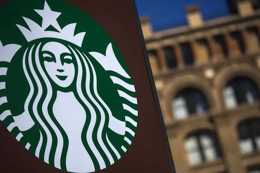 A Starbucks store is seen in New York in this January 24, 2014, file photo. Starbucks said on Tuesday that some of its stores previously sold products containing chicken originally sourced from Shanghai Husi Food Co Ltd, a firm that was shut down on 