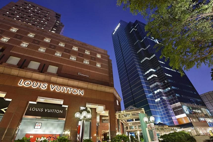 A strong Singapore portfolio helped lift earnings at Starhill Global Reit, which owns parts of the Wisma Atria and Ngee Ann City shopping malls, for the second quarter this year.&nbsp;&nbsp;-- PHOTO:&nbsp;YTL STARHILL GLOBAL REIT MANAGEMENT
