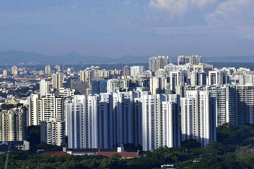 Resale prices for private homes continued their slide in July to reach their lowest level in 21 months, according to Singapore Real Estate Exchange (SRX) flash estimates released on Monday. -- ST PHOTO:&nbsp;CAROLINE CHIA