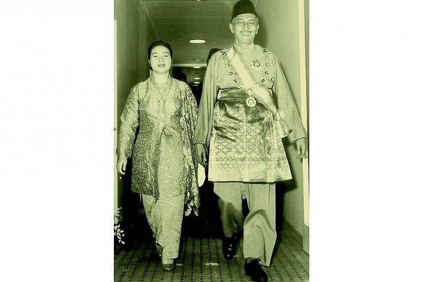 Ex-President Yusof Ishak and his wife Puan Noor Aishah.&nbsp;-- PHOTO: ST FILE