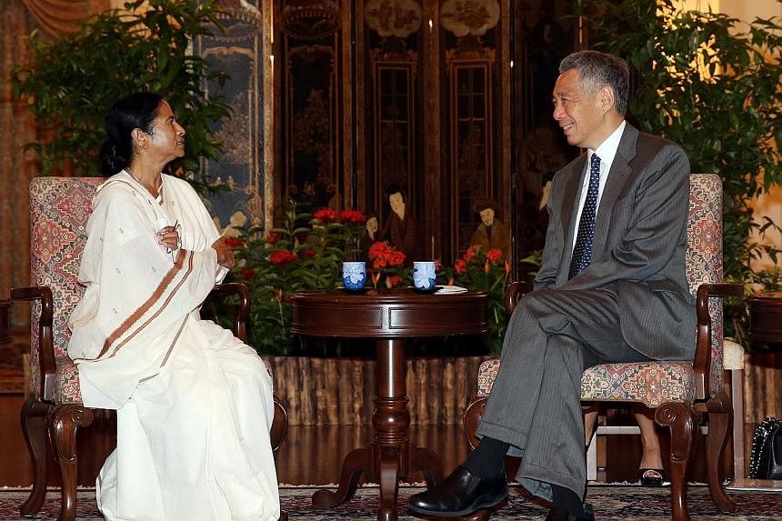 West Bengal Chief Minister Mamata Banerjee called on Prime Minister Lee Hsien Loong at the Istana today. -- ST PHOTO:&nbsp;SEAH KWANG PENG