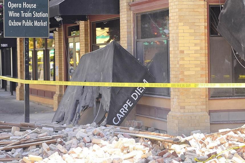 The damaged Carpe Diem restaurant is seen in Napa, California after earthquake struck the area in the early hours of August 24, 2014. -- PHOTO: AFP