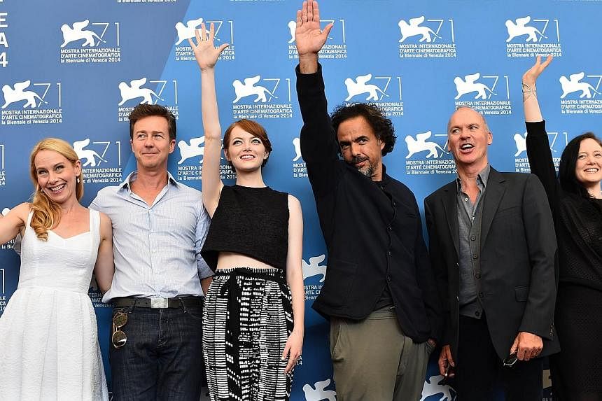 (From left) US actress Amy Ryan, US actor Edward Norton, US actress Emma Stone, Mexican director Alejandro Gonzalez Inarritu, US actor Michael Keaton and British actress Andrea Riseborough pose during the photocall of the movie Birdman or the Unexpec