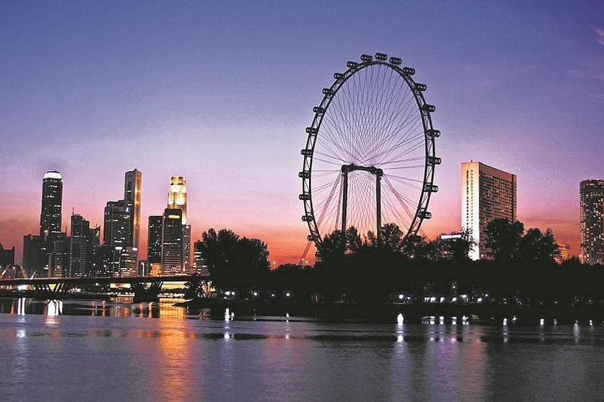 Mainboard-listed tourism company Straco Corporation has agreed to buy the troubled Singapore Flyer for $140 million in cash. -- PHOTO:&nbsp;SINGAPORE FLYER