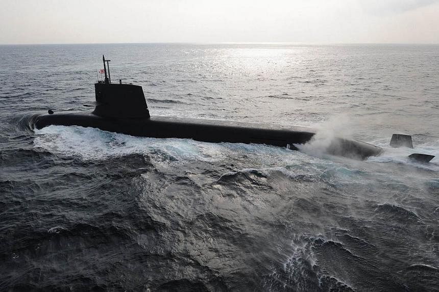 A Japan Maritime Self-Defense Forces diesel-electric submarine Soryu is seen in this undated handout photo released by the Japan Maritime Self-Defense Forces, and obtained by Reuters on Sept 1, 2014.&nbsp;Japan and Australia are leaning towards a mul