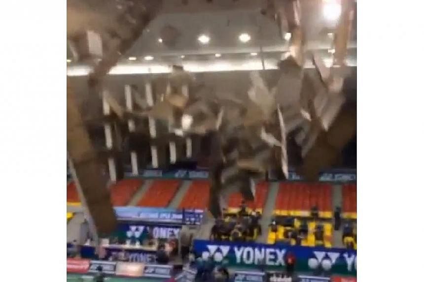 Manpower Minister Tan Chuan-Jin posted a video of the incident on his Instagram account on Wednesday with the caption "Ceiling collapse in badminton tournament in Ho Chi Minh City. All our shuttlers safe". -- PHOTO: SCREENGRAB FROM INSTAGRAM PAGE OF 