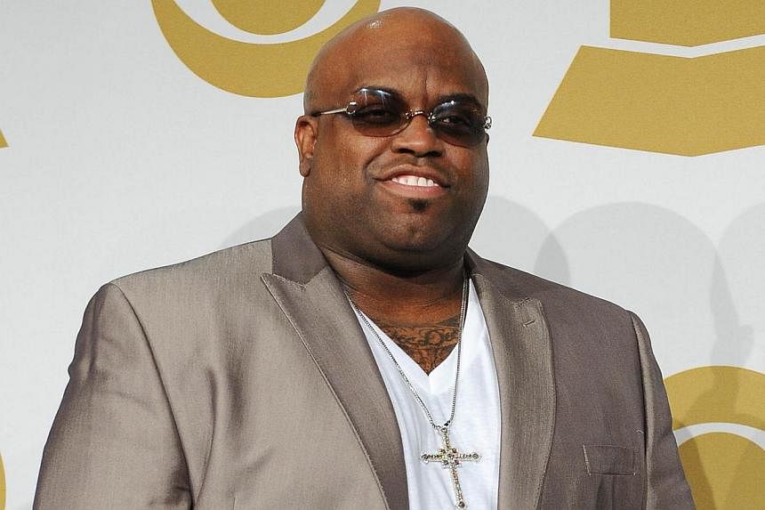 Grammy-winning US singer Cee Lo Green has apologized for comments on Twitter about rape, made just after he was put on probation for giving a woman ecstasy before going back to her hotel. -- PHOTO: AFP