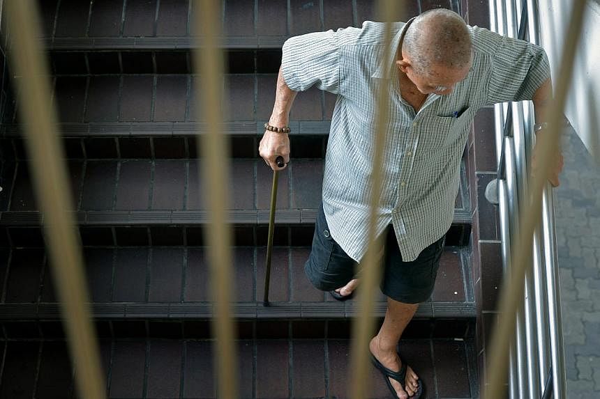 The problem of cash-poor elderly folk who fail to qualify for GST vouchers because they live in pricey homes affects only a handful of people, Parliament heard on Tuesday. -- PHOTO: ST FILE
