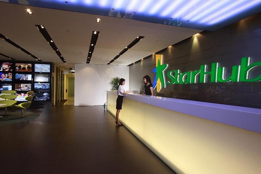 The monthly subscription for the most basic 4G plan is now $42.90 a month for 150 minutes of outgoing calls, 1,000 SMS and 3GB data allowance. -- PHOTO: STARHUB