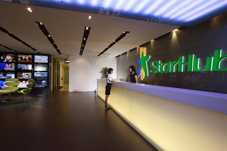 StarHub was working to restore its fibre broadband and Digital Voice services on Thursday night after customers complained that they had been down since around 5.30pm. -- PHOTO: STARHUB
