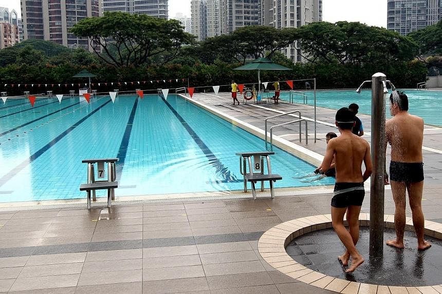 All pioneer athletes, officials and coaches aged 65 and above and who have represented Singapore at a major sporting meet will get free lifetime access to public swimming pools and gyms across the country. -- PHOTO: ST FILE