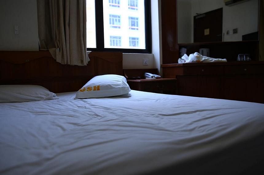 A room in the Golden Star Hotel in Geylang similar to the one in which the attack took place. -- PHOTO: THE NEW PAPER&nbsp;