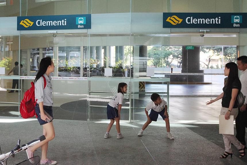 In Clementi, a new service to complement SBS Transit's service 285 will connect commuters from the estate's bus interchange to West Coast Road.&nbsp;-- PHOTO: MY PAPER FILE