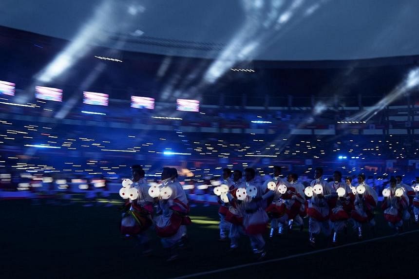Indian dancers perform during the inauguration of the Indian Super League (ISL) football tournament in Kolkata on Oct 12, 2014.&nbsp;The inaugural Indian Super League (ISL) will help the cricket-mad nation develop a football culture with the ultimate