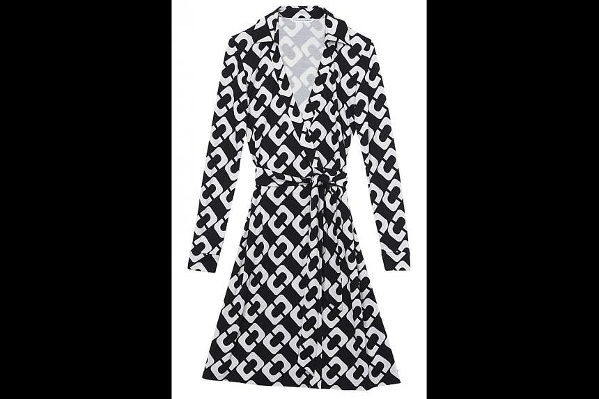 Diane von furstenberg famous wrap outlet dress