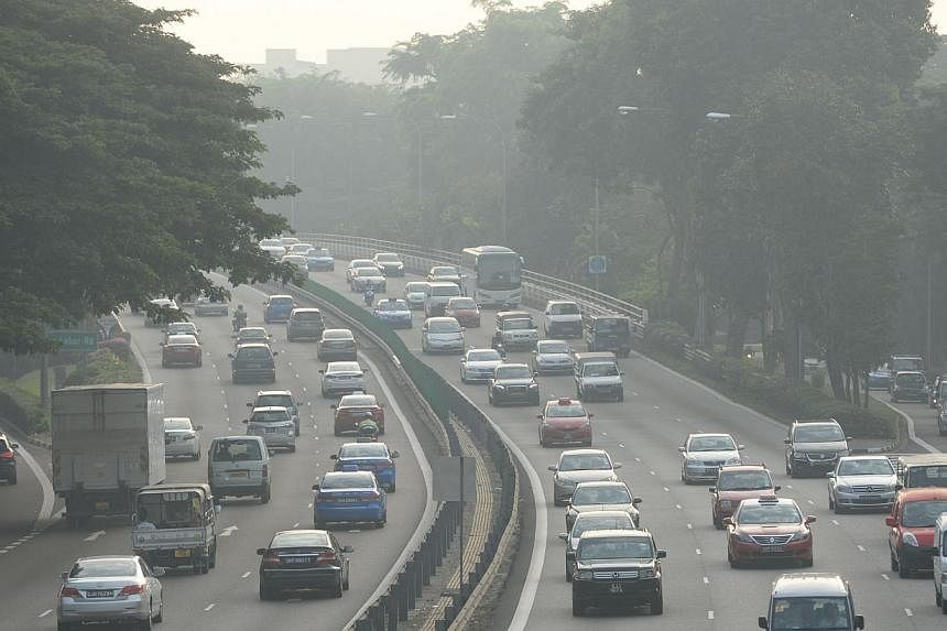 Haze condition along the Pan Island Expressway Paya Lebar (PIE) on Oct 20.&nbsp;Singapore may experience occasional slight daytime haze on Tuesday, Oct 21, the National Environment Agency (NEA) said in its daily update. -- ST PHOTO:&nbsp;AZIZ HUSSIN