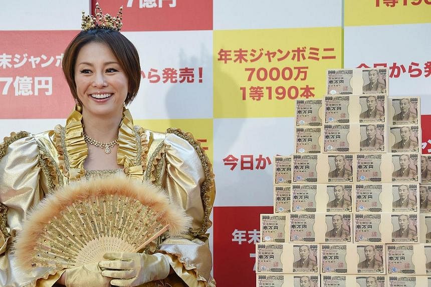 Money saved in secret by Japanese wives is about 3.4 times their husbands' clandestine stash, Jiji Press reported Saturday, citing a survey by Meiji Yasuda Life Insurance Co. -- PHOTO: AFP