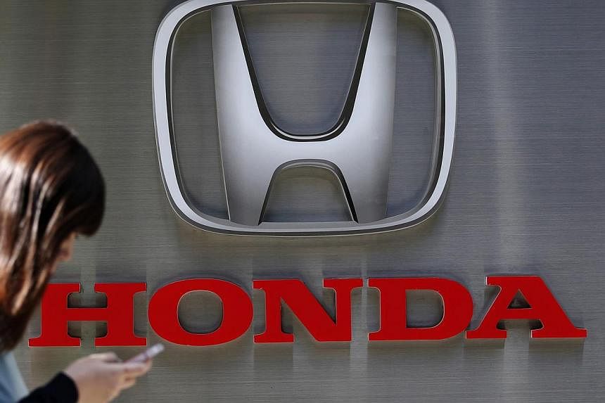 Honda failed to notify US safety regulators of 1,729 claims of injuries and deaths related to accidents in its vehicles since 2003, it admitted on Monday. -- PHOTO: REUTERS