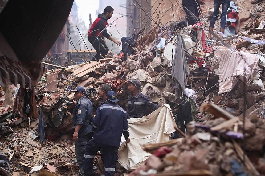 Cairo Building Collapse Kills 17: Emergency Services | The Straits Times