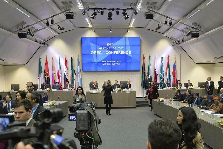 A general view shows the166th ordinary meeting of the Organisation of the Petroleum Exporting Countries, Opec, at their headquarters in Vienna, Austria on Nov 27, 2014.&nbsp;Opec decided here Thursday to maintain its oil output ceiling, Kuwait's oil 