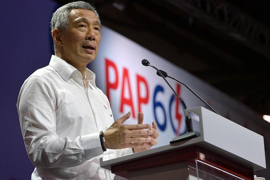 Singapore's opposition parties do not see it as their duty to solve the nation's problems and plan for the future, says Prime Minister Lee Hsien Loong. -- ST PHOTO: CAROLINE CHIA