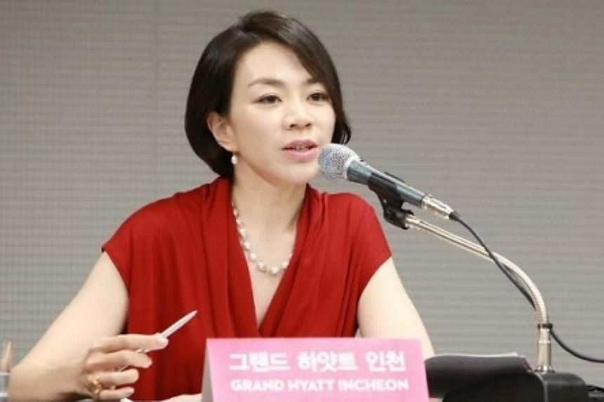 Heather Cho, the vice-president of Korean Air who caused a flight to be delayed in order to expel a flight attendant for unsatisfactory service, has resigned, a company official was cited by Reuters as saying on Tuesday.&nbsp;-- PHOTO: THE KOREA HERA