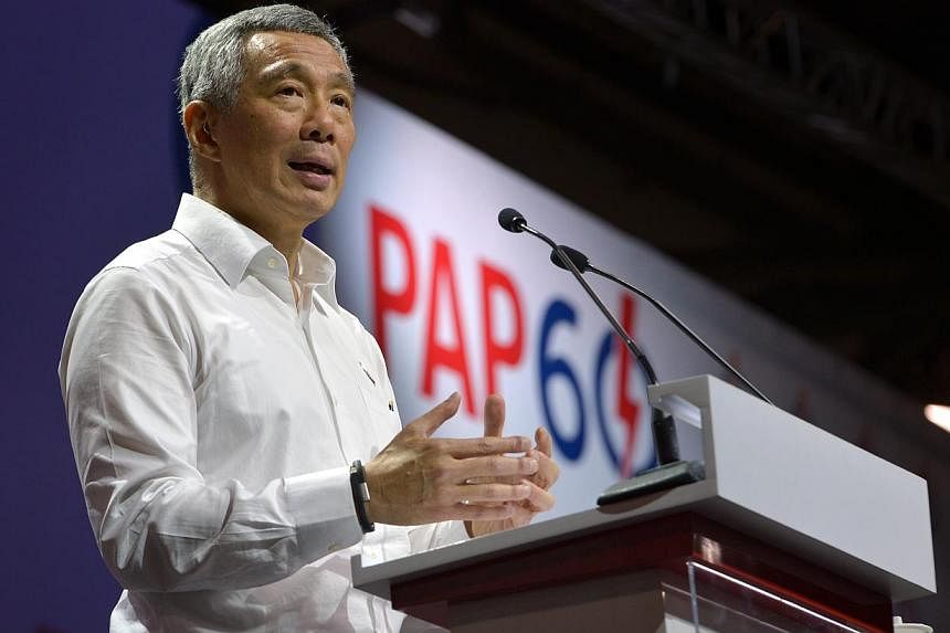 PM Lee Hsien Loong, along with other local leaders, have said that the Sydney cafe hostage-taking situation&nbsp;showed that the threat from terrorism remained a cause for concern and that Singaporeans need to be alert. -- PHOTO: ST FILE