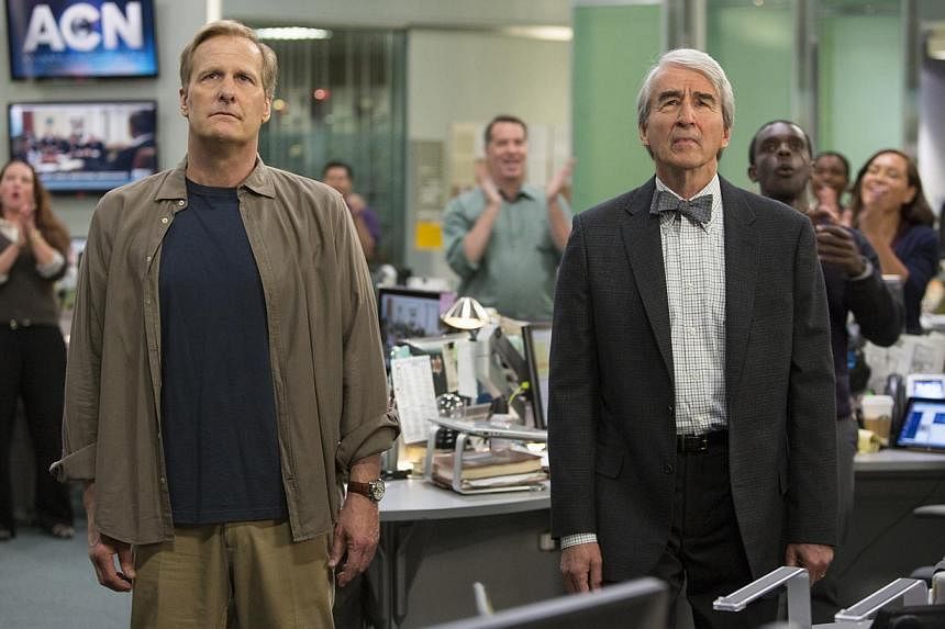 In The Newsroom, news anchor Will McAvoy (Jeff Daniels, left) and colleague Charlie Skinner (Sam Waterston, right) are pitted against an owner who is more concerned with ratings. -- PHOTO: HBO