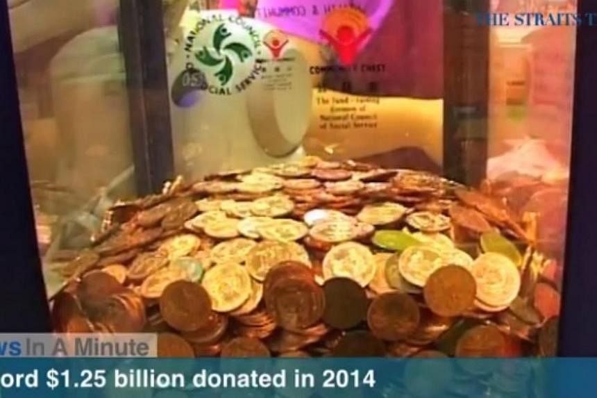 In today's News In A Minute, we look at Singaporeans donating a record $1.25 billion in the past 12 months despite fewer donors.&nbsp;-- PHOTO: SCREENGRAB FROM RAZORTV