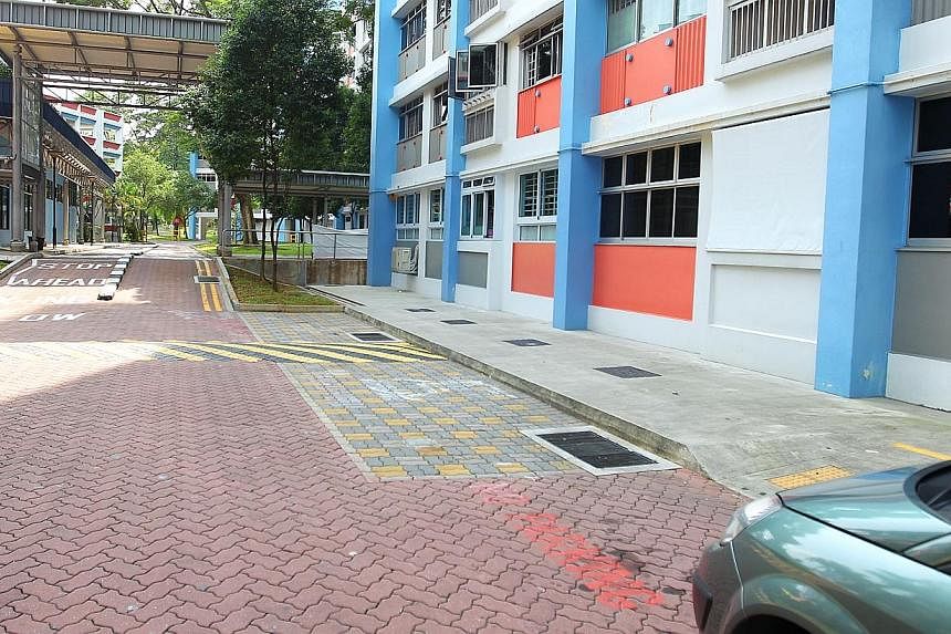 A tiered fines system for illegal parking will be introduced from next year, the Land Transport Authority (LTA) said on Monday. -- PHOTO: THE NEW PAPER