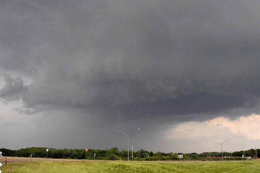 A severe thunderstorm wall cloud is seen over the area of Canton, Mississippi in this April 29, 2014 file photo. -- PHOTO: REUTERS