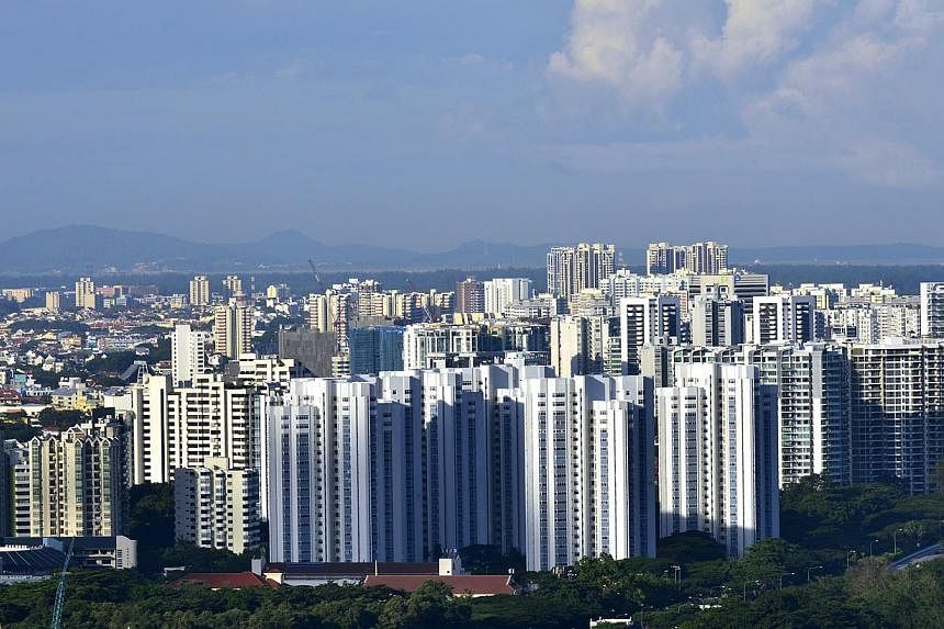 Private condominiums and HDB flats in Singapore. An upcoming move to disclose the net prices of individual units sold by developers will give buyers, property firms and policymakers a more accurate snapshot of the market, said experts. -- ST PHOTO: C
