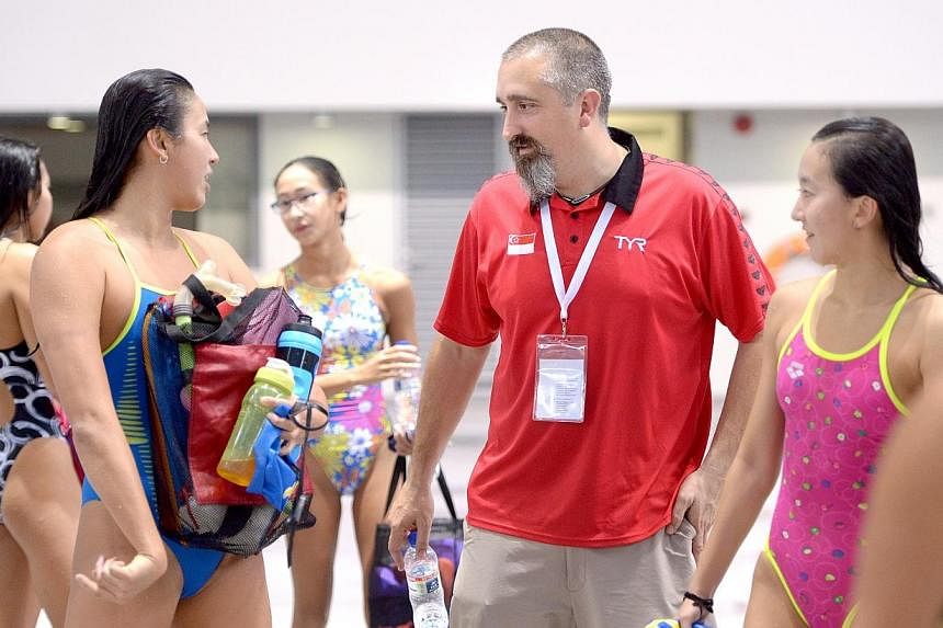 Singapore's new swimming head coach Sergio Lopez conducts his first training session with the national squad at the OCBC Aquatic Centre on Jan 5, 2015. -- ST PHOTO: LIM SIN THAI