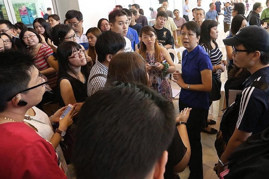 Would-be residents of Fernvale Lea met Sengkang West MP Lam Pin Min at a closed-door dialogue that lasted for three hours. The session was attended by 400 people.