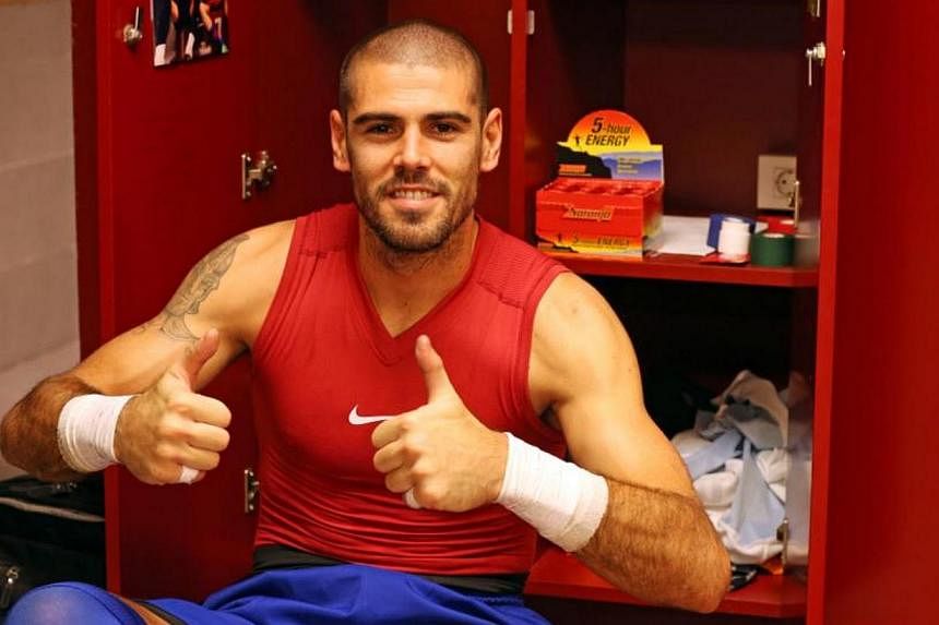 Victor Valdes in a photo from his Facebook page.&nbsp;Manchester United signed former Barcelona goalkeeper Victor Valdes on an 18-month contract on Thursday. -- PHOTO: FACEBOOK