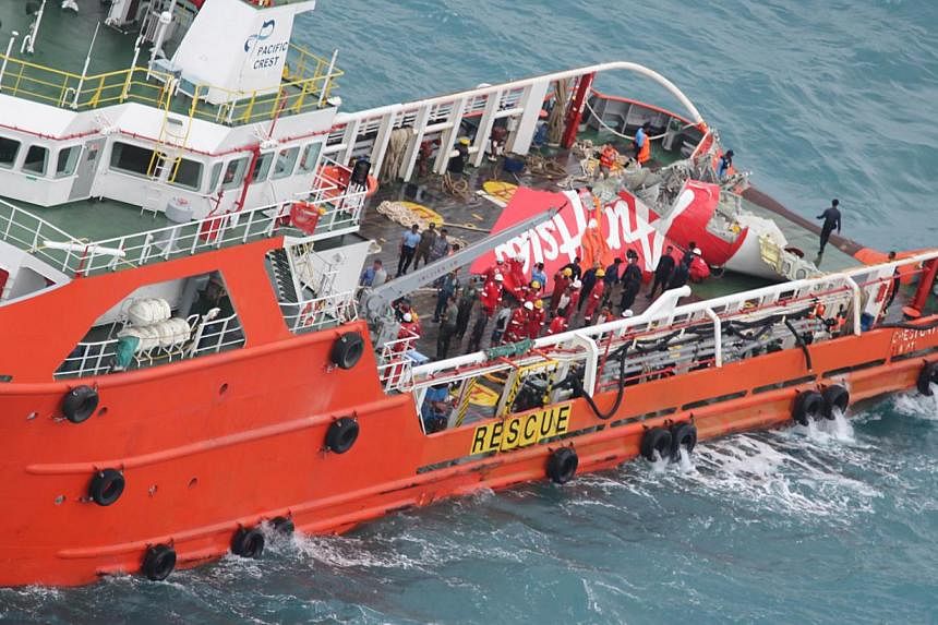 Crest Onyx, an offshore supply ship that lifted the tail of Air Asia Flight QZ8501 from the sea floor on Jan 10, 2015 in the Java Sea. Indonesian navy divers took advantage of calm weather on Monday as they attempted to retrieve the black box flight 