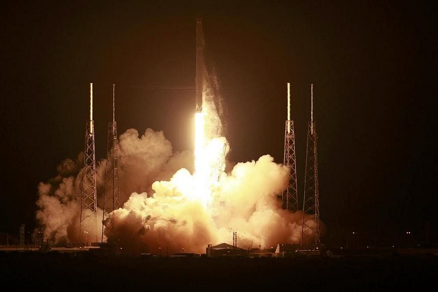The unmanned Falcon 9 rocket launched by SpaceX on a cargo resupply service mission to the International Space Station lifts off from the Cape Canaveral Air Force Station in Cape Canaveral, Florida, on Jan 10, 2015.&nbsp;SpaceX's unmanned Dragon carg