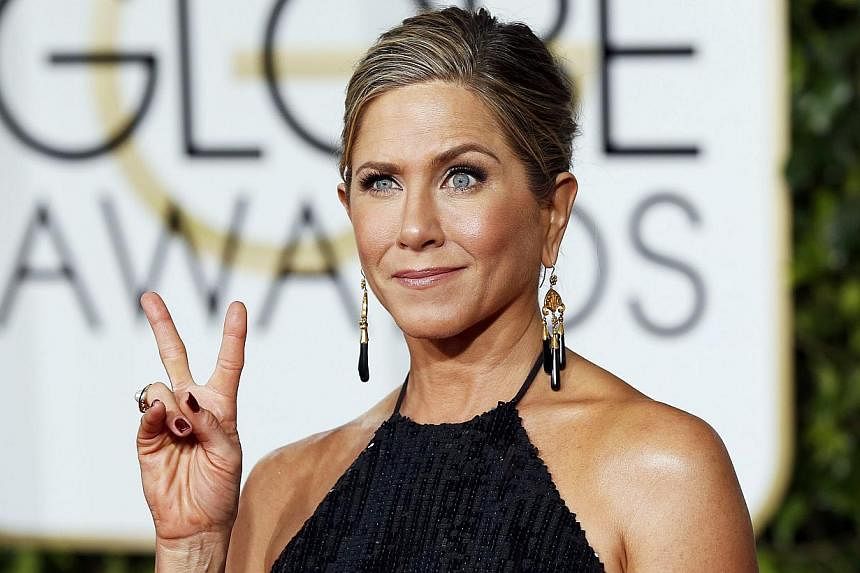 Actress Jennifer Aniston arrives at the 72nd Golden Globe Awards in Beverly Hills, California Jan 11, 2015. -- PHOTO: REUTERS