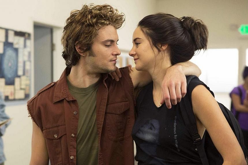 Kat (Shailene Woodley) copes with her mother’s disappearance while also dealing with a boyfriend, Phil (Shiloh Fernandez), who is growing increasingly distant. -- PHOTO: SHAW ORGANISATION