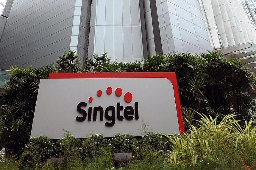 From April, Singtel will also shorten the window for its technicians to show up at homes or offices for equipment installation to 30 minutes, from two hours.&nbsp;--&nbsp;PHOTO: SINGTEL