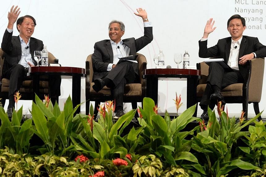 (From left) DPM Teo Chee Hean, Institute of Policy Studies director&nbsp;Janadas Devan and new labour chief Chan Chun Sing speaking at the dialogue session at the annual Institute of Policy Studies Perspectives Conference on Jan 26, 2015. -- ST PHOTO