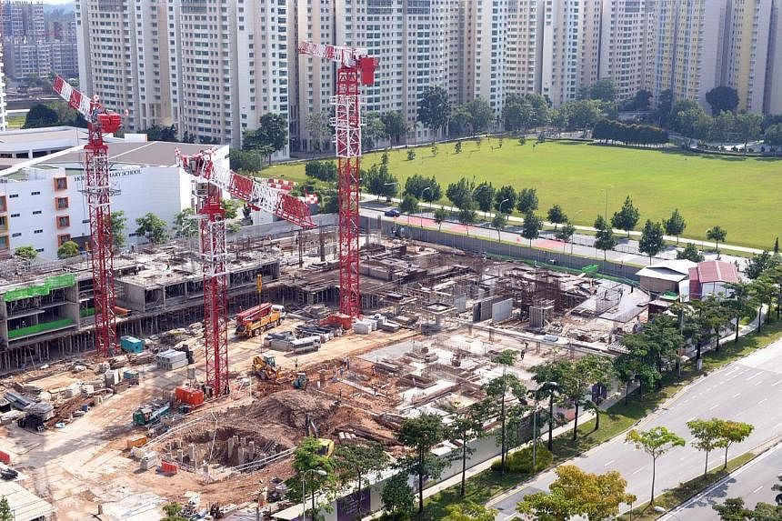 Developer sentiment remains weak, according to the NUS-Redas Real Estate Sentiment Index (RESI) Survey for the fourth quarter of last year. -- PHOTO: ST FILE