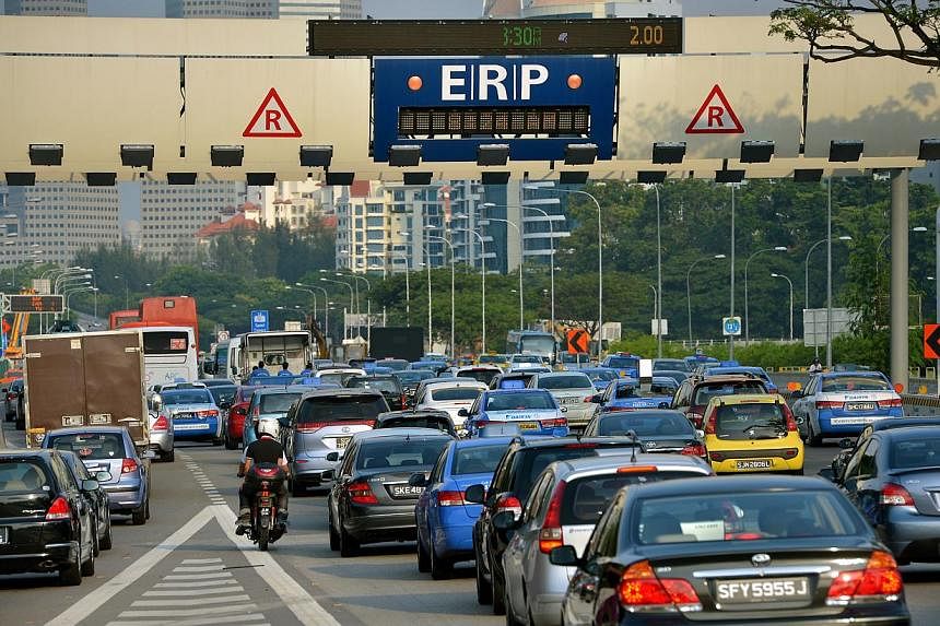 Electronic Road Pricing (ERP) charging at three gantries along the Ayer Rajah Expressway (AYE) will be extended by half an hour on weekday mornings. --ST FILE PHOTO