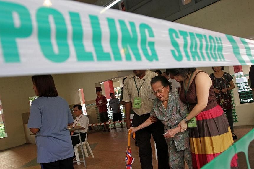 Prime Minister Lee Hsien Loong has directed that the revision of the Registers of Electors be made and completed by April 30.&nbsp;-- PHOTO: ST FILE