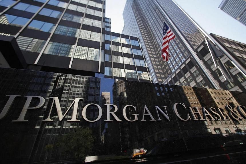 Investment bank JP Morgan is being investigated by US authorities for hiring the Mr Gao Jue, the son of Chinese commerce minister Gao Hucheng, despite him being one of the worst candidates its recruiters had seen, the Wall Street Journal reported. --