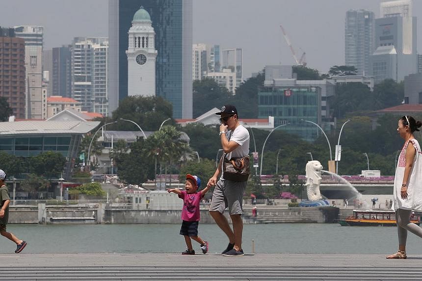 According to the Meteorological Service Singapore website, the number of hot spots in Malaysia spiked from zero on Wednesday last week, Feb 11, to about 20 on Sunday. -- ST PHOTO: NEO XIAOBIN&nbsp;