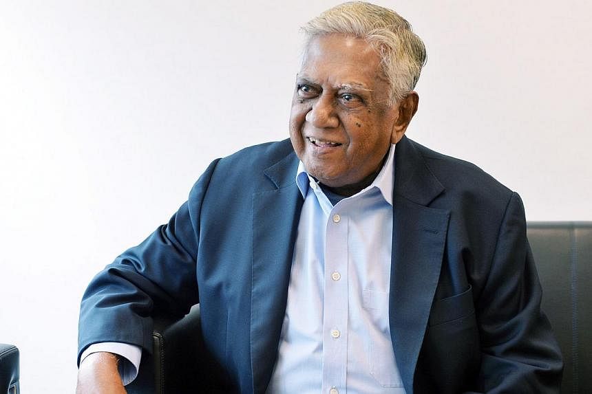Former president S R Nathan received a Distinguished Arts and Social Sciences Alumni Award (Lifetime Achievement) from the National University of Singapore on March 2, 2015. The award is being given out for the first time this year. -- PHOTO BH FILE&