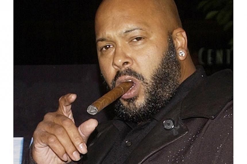 Rap mogul Marion "Suge" Knight, the head of Death Row Records, in Los Angeles in this Nov 7, 2002 photo.-- PHOTO: REUTERS