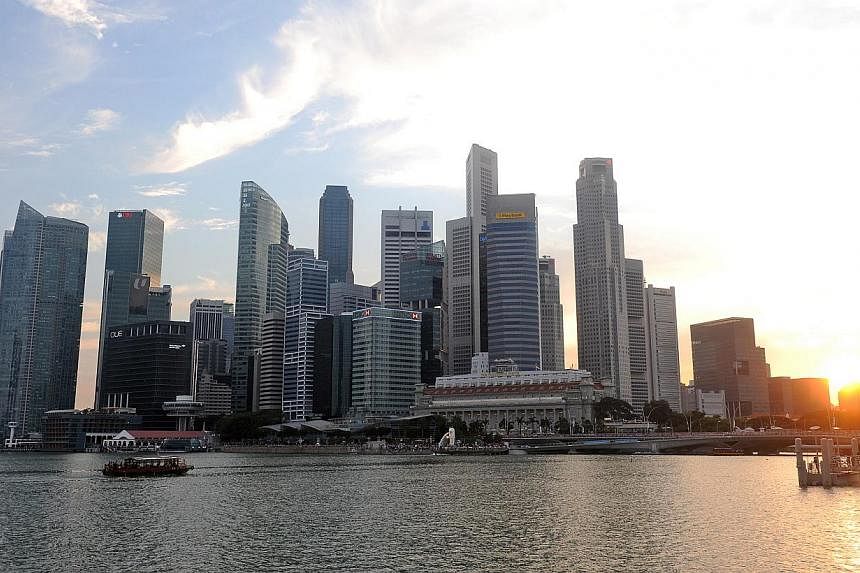 It may be the most expensive city in the world for expatriates but Singapore is also once again the top city in Asia for this group when it comes to quality of life, going by a Mercer survey. -- ST PHOTO: TIFFANY GOH